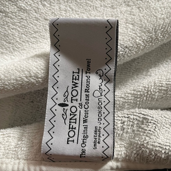 tofino towel co Bath Tofino Towel Co Round Towel Nwot Poshmark